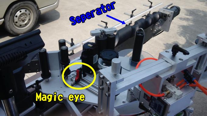 Makîneya Leker Applicator-a-lakêşeyî ya zexmî ji bo şûşeyên dorhêla 220V 1.5HP 50 / 60HZ
