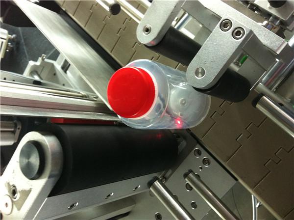 Pawpaw / Guava Makîneya Nîşankirinê ya tleûşeya Round Bottle Ji bo Zeviya Vexwarinê