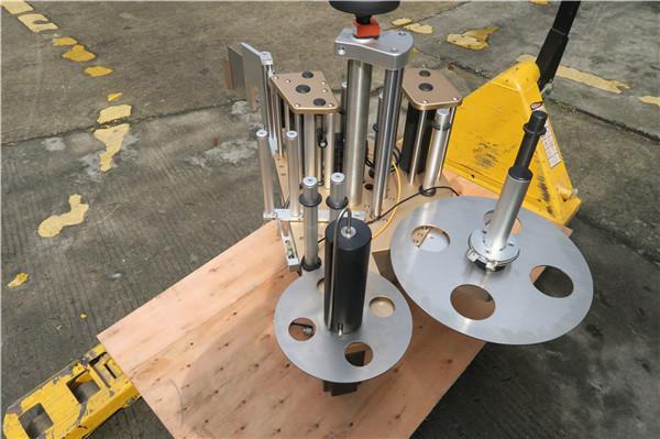 Labelê Rotary tleûşeyek Round Bi Pergala Makîneya Nîşankirina Dish Rotation